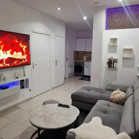 Cozy فيليُبانت